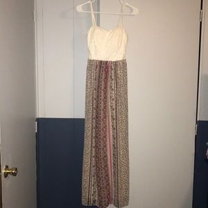 Junior’s summer boho Lily Rose maxi dress